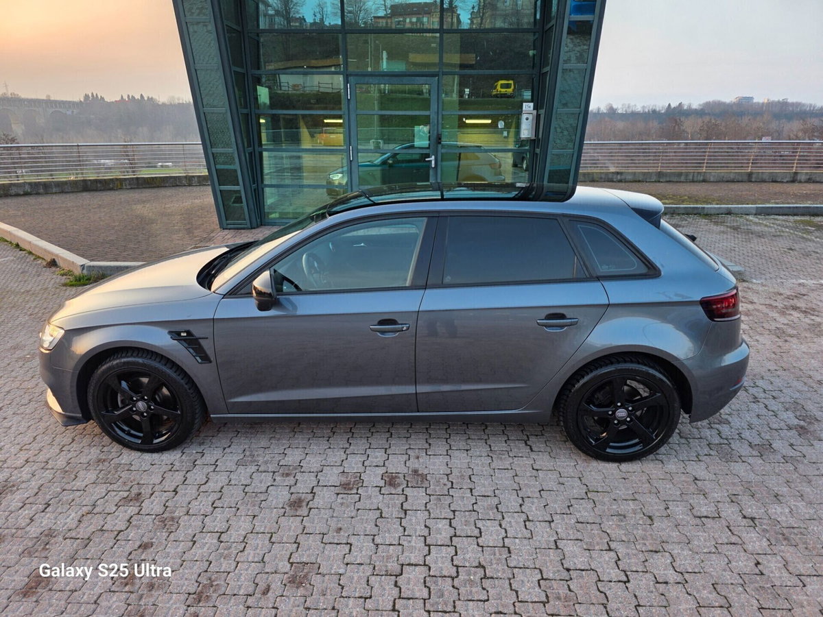 Audi A3 Sportback 1.6 TDI 116 CV Sport (5)