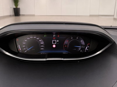 Peugeot 3008 BlueHDi 130 S&S EAT8 GT Pack (5)