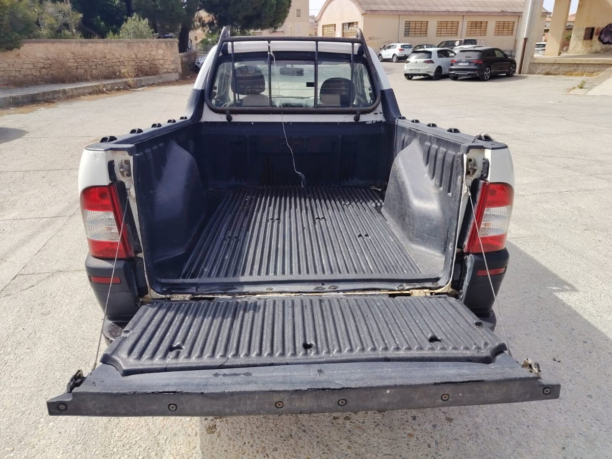 Fiat Strada 1.3 MJT Pick-up Cabina Lunga (6)