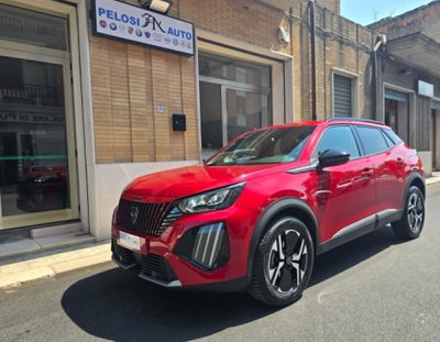 Peugeot 2008 1.2 turbo Allure 100cv usata