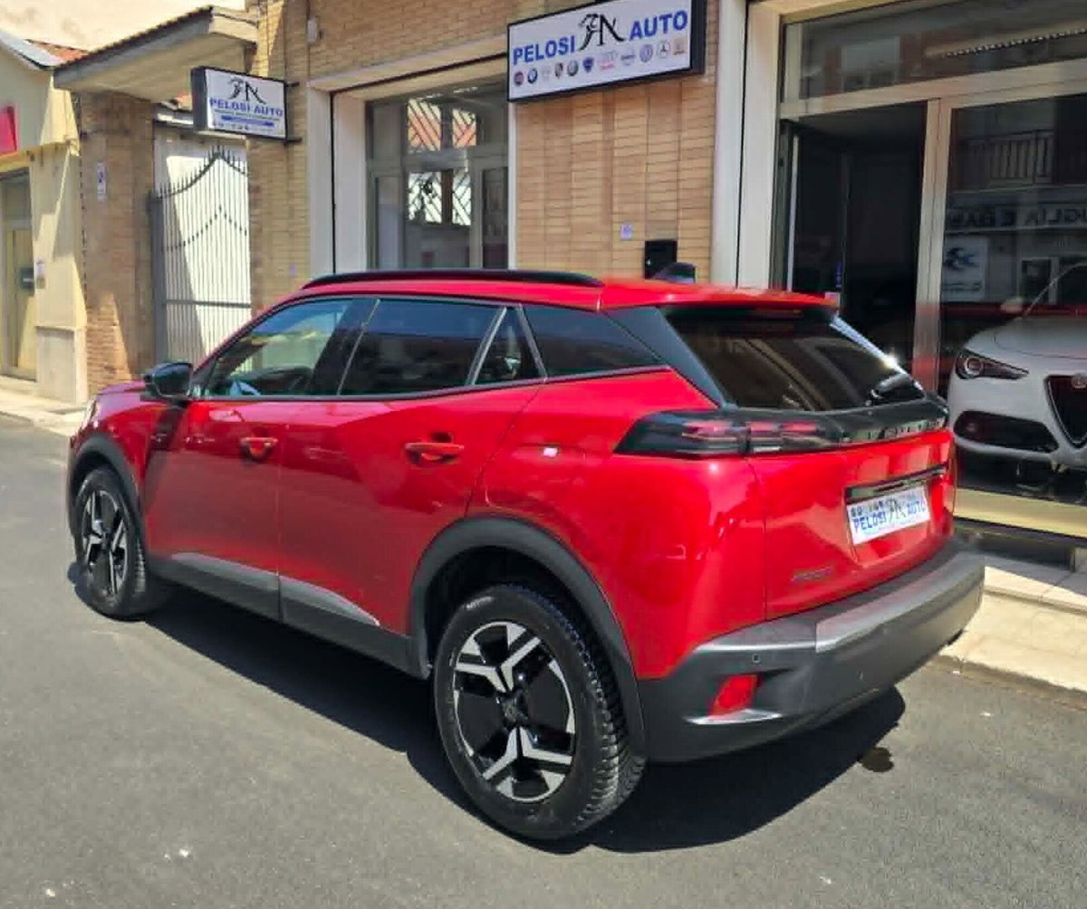 Peugeot 2008 1.2 turbo Allure 100cv (4)