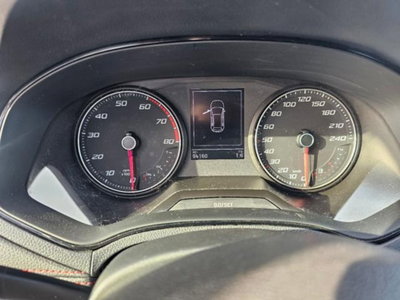 SEAT Arona 1.0 TGI FR (11)