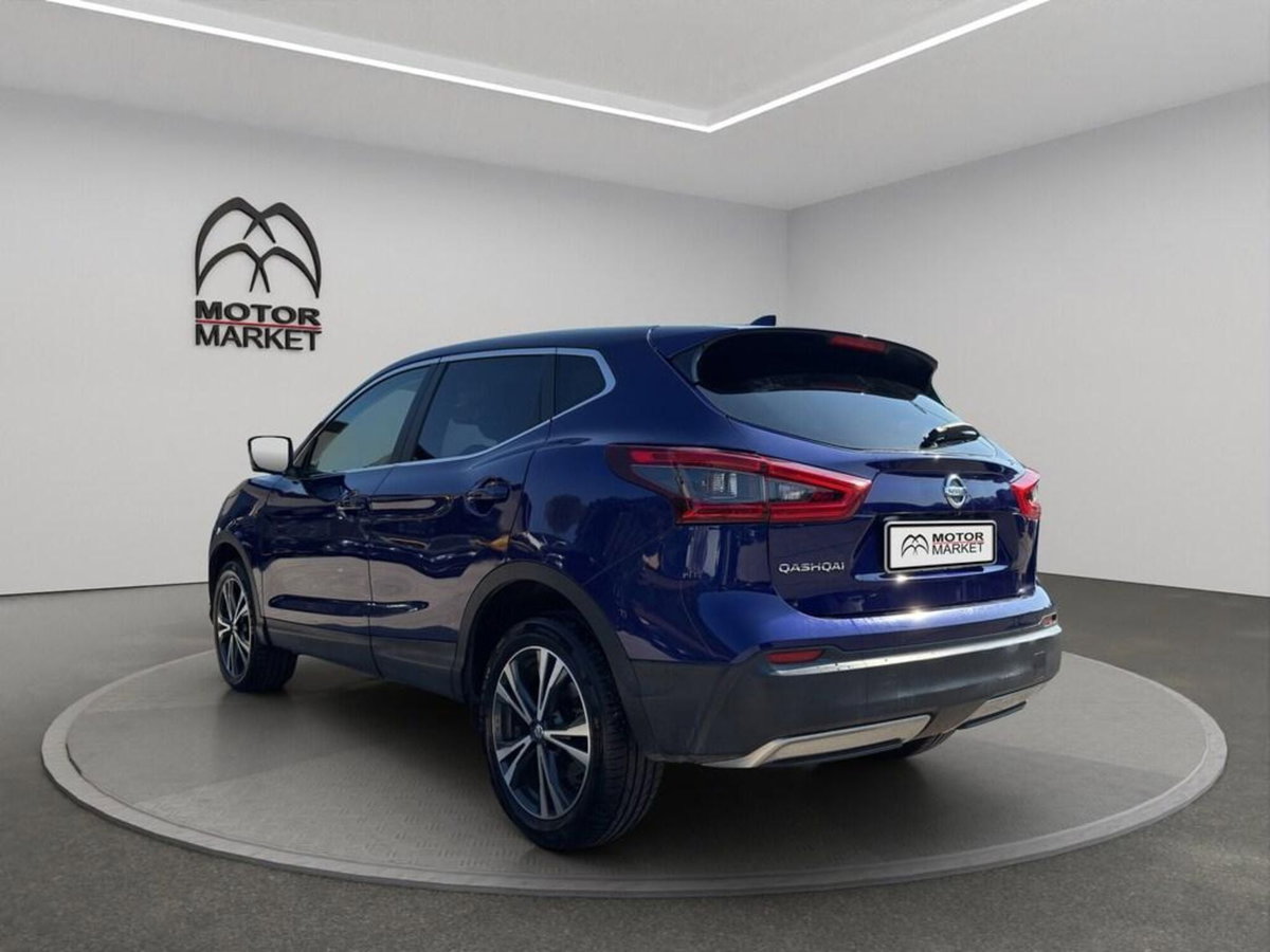 Nissan Qashqai 1.5 dCi N-Connecta (8)