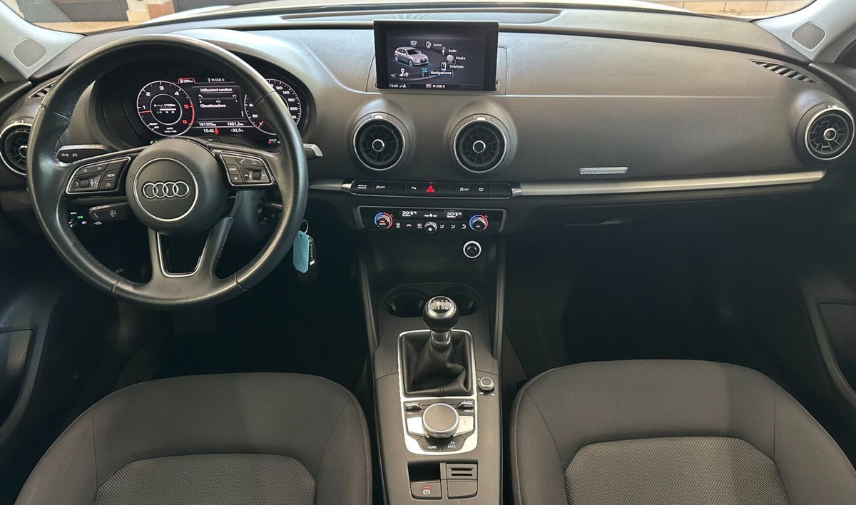 Audi A3 Sportback 30 TDI Admired (7)