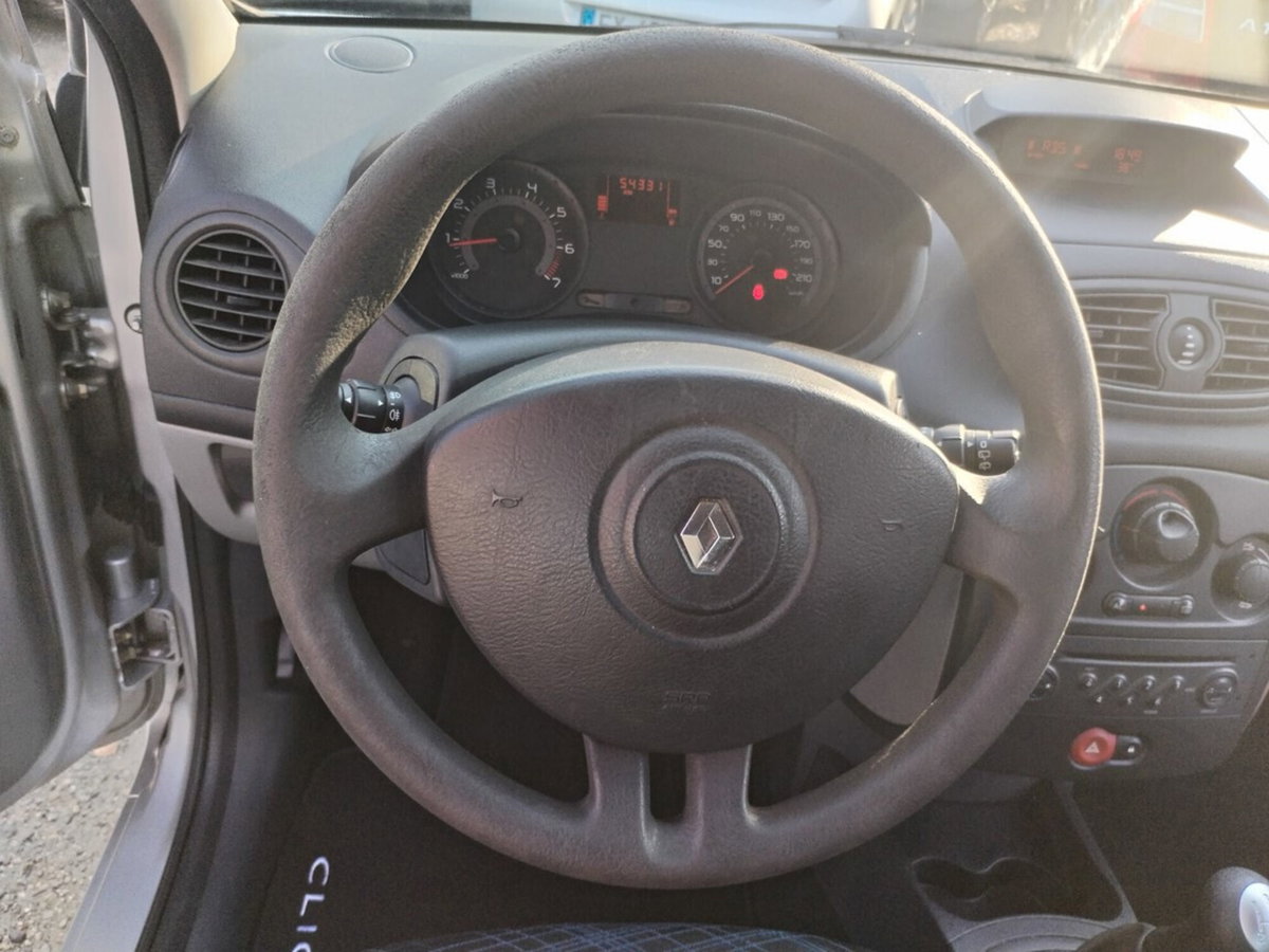 Renault Clio 1.2 16V 5 porte Confort (11)
