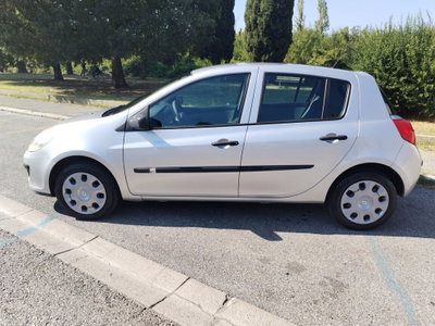 Renault Clio 1.2 16V 5 porte Confort (2)