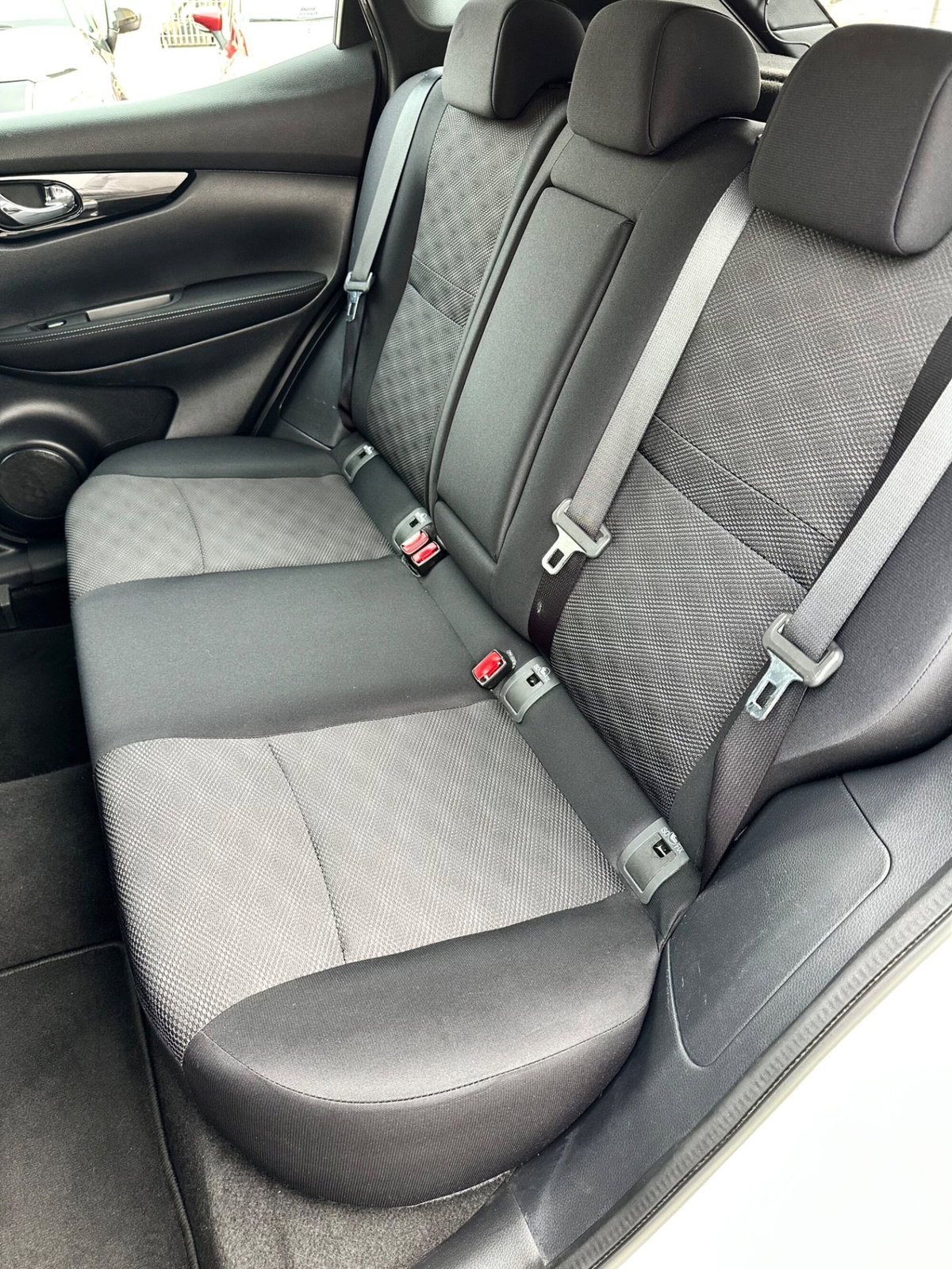 Nissan Qashqai 1.5 dCi Acenta (11)