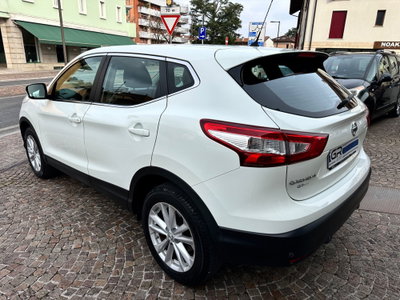 Nissan Qashqai 1.5 dCi Acenta (4)