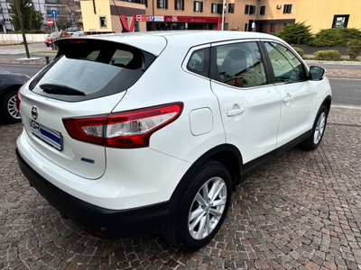 Nissan Qashqai 1.5 dCi Acenta (6)