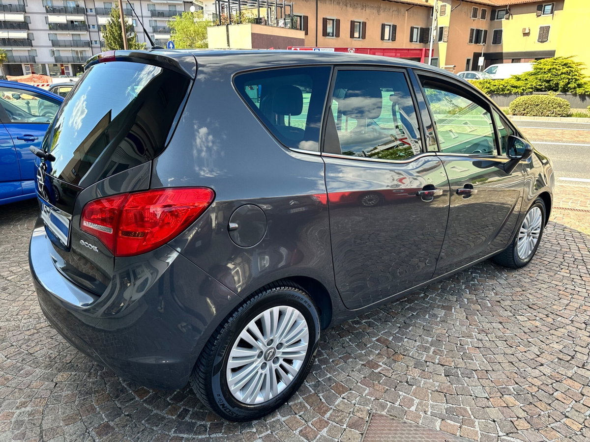 Opel Meriva 1.3 CDTI 95CV ecoFLEStart&Stop Cosmo (5)