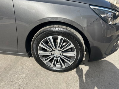 Peugeot 308 BlueHDi 130 S&S Allure (6)