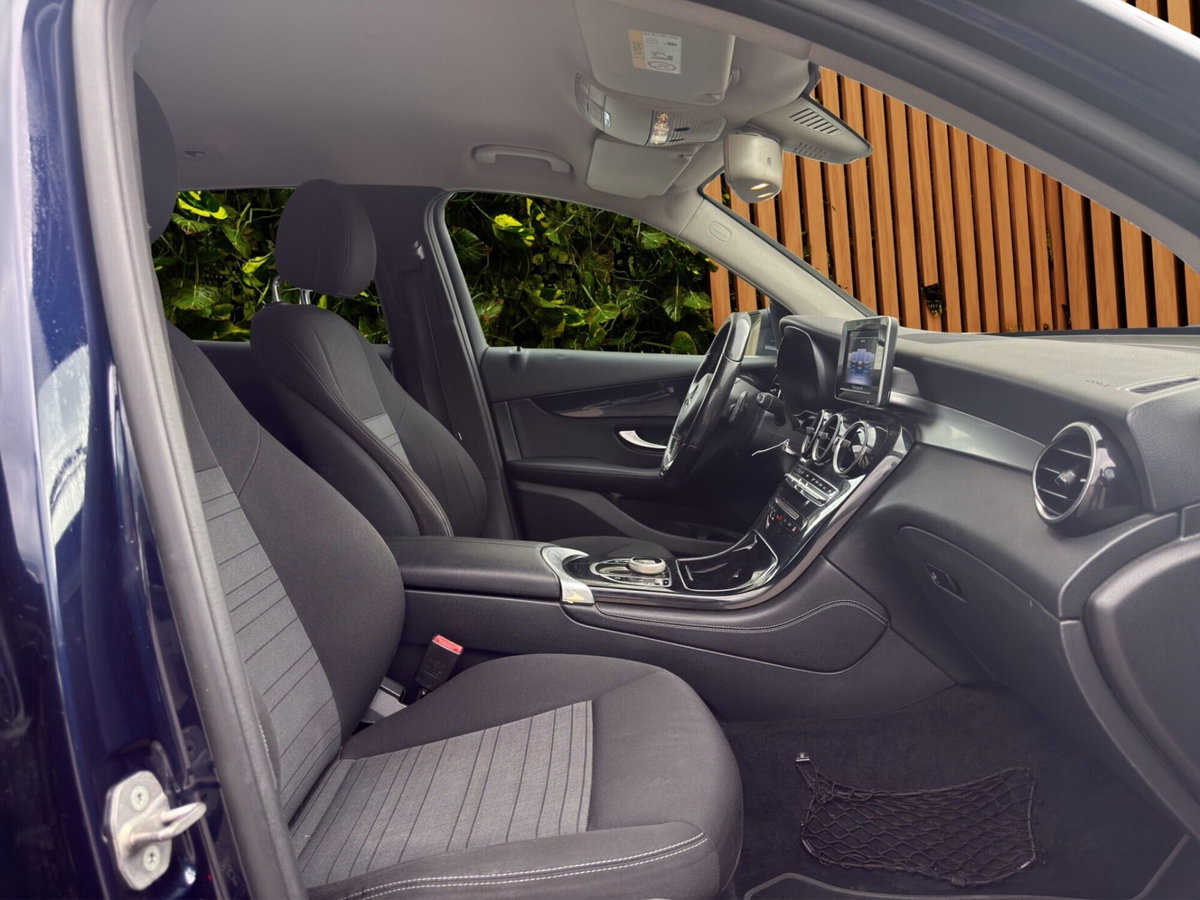 Mercedes-Benz GLC SUV 220 d 4Matic Sport (14)