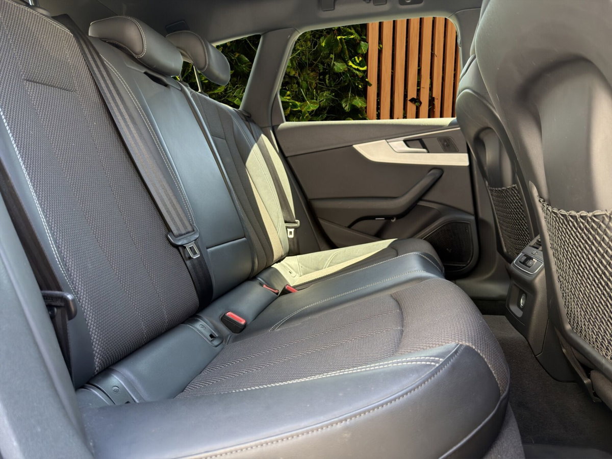 Audi A4 Avant 40 TDI quattro S tronic S line edition (11)