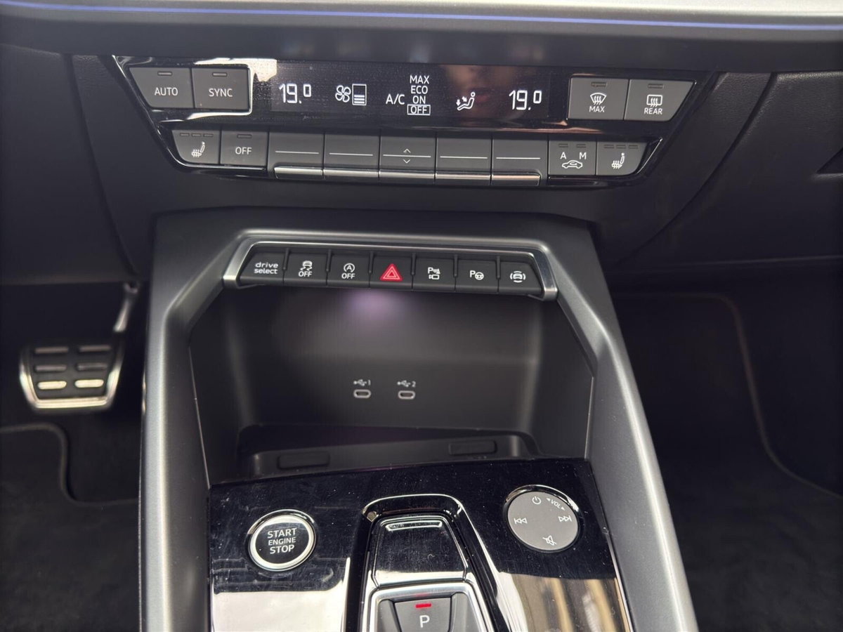 Audi A3 Sportback 35 TDI S tronic S line edition (15)