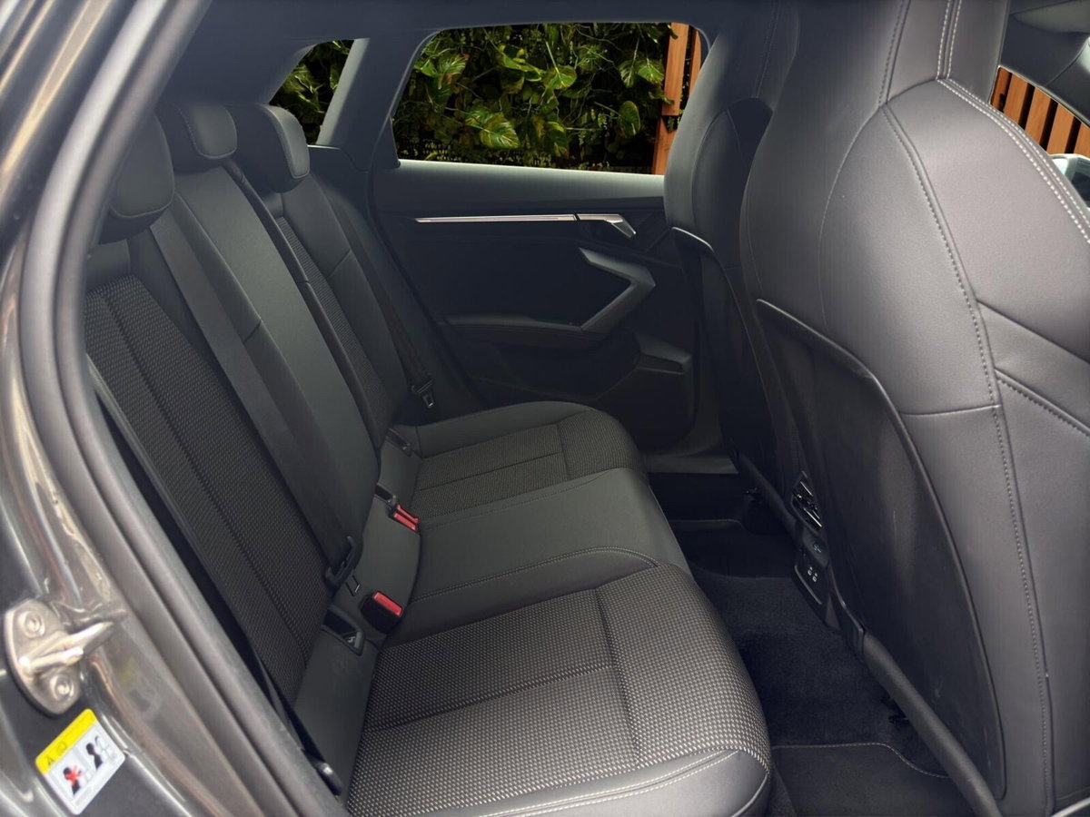 Audi A3 Sportback 35 TDI S tronic S line edition (17)