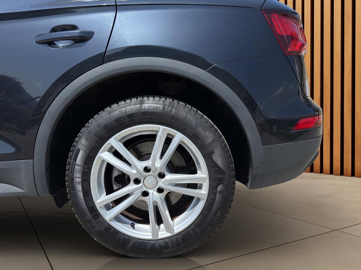 Audi Q5 2.0 TDI quattro S tronic Sport (9)