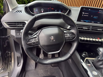Peugeot 3008 PureTech Turbo 130 S&S EAT8 Allure (11)