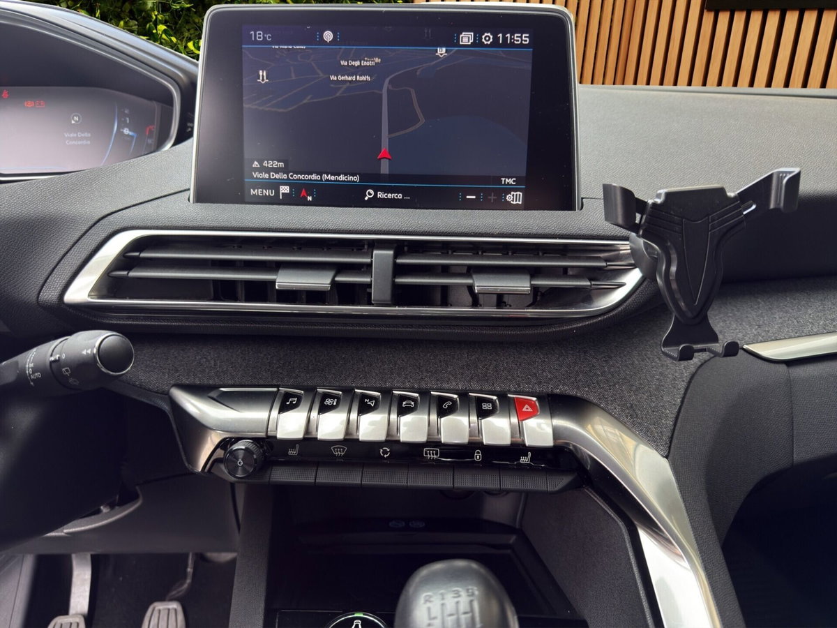 Peugeot 3008 PureTech Turbo 130 S&S EAT8 Allure (13)