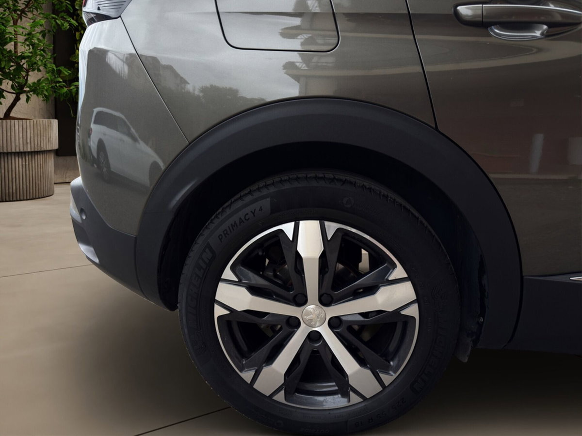 Peugeot 3008 PureTech Turbo 130 S&S EAT8 Allure (18)
