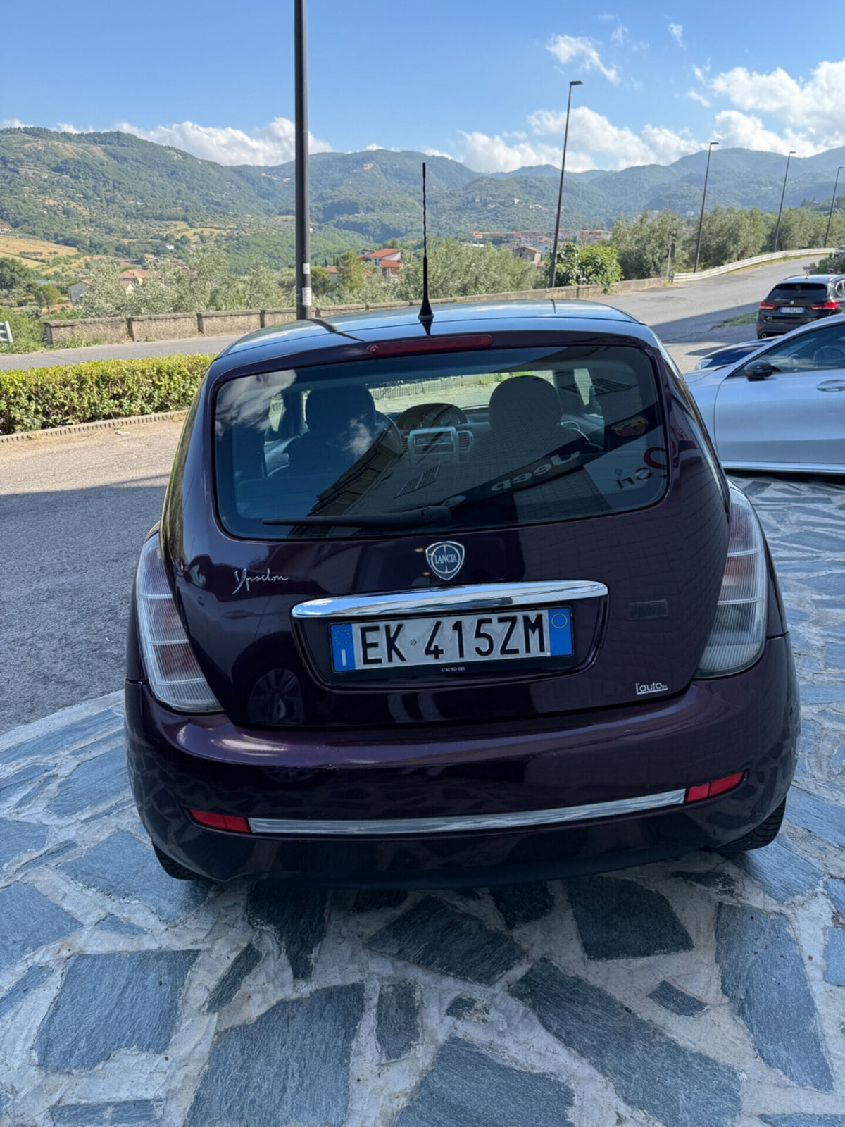 Lancia Ypsilon 1.3 MJT 75 CV Diva (4)
