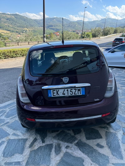 Lancia Ypsilon 1.3 MJT 75 CV Diva (5)