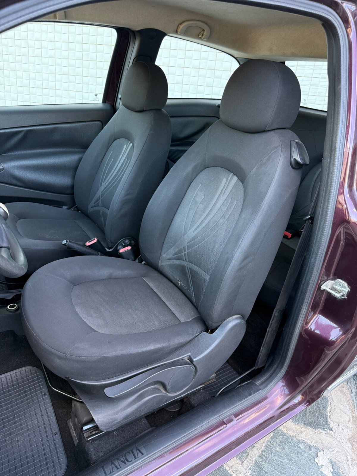 Lancia Ypsilon 1.3 MJT 75 CV Diva (7)