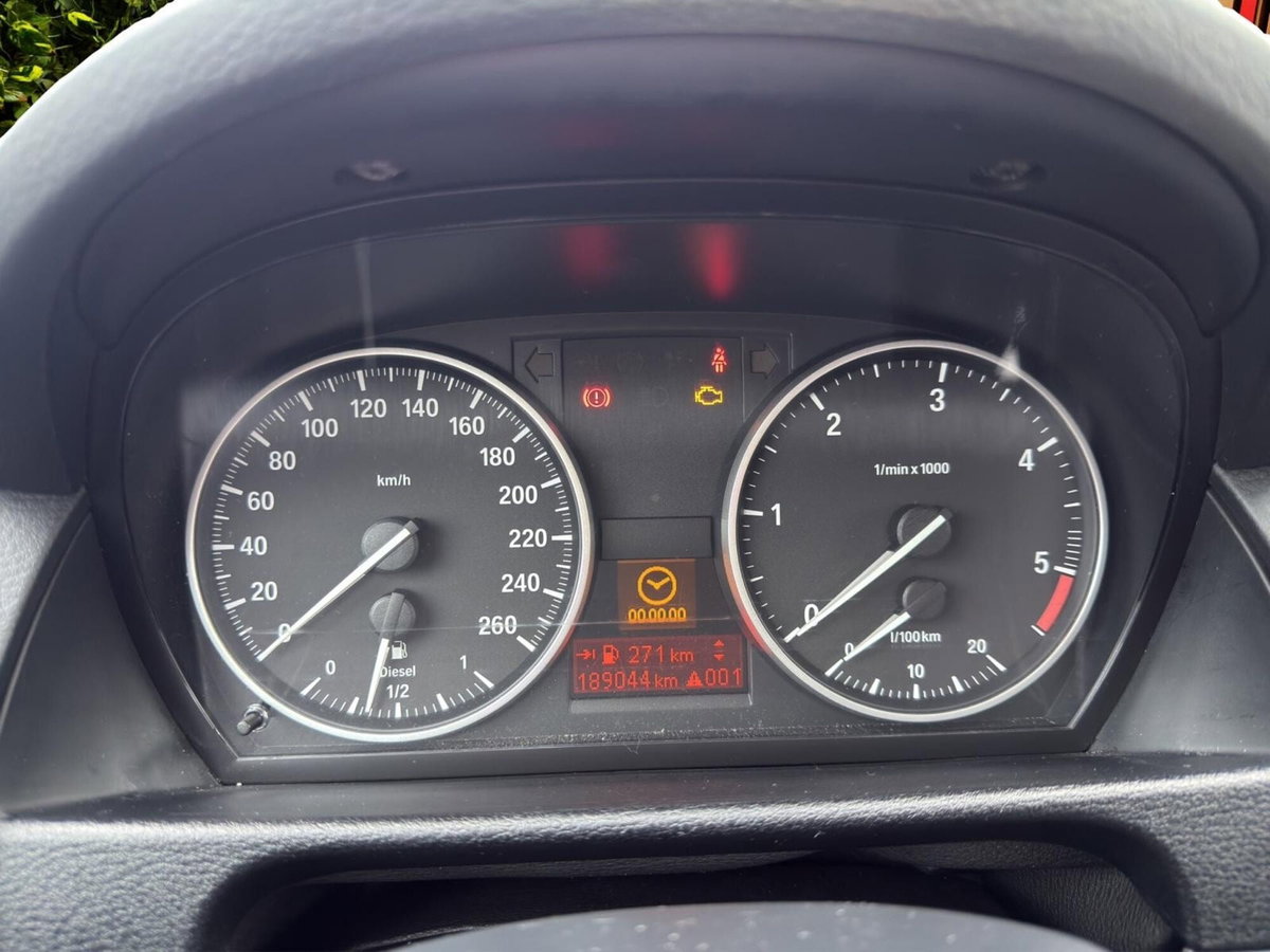 BMW X1 sDrive18d (11)