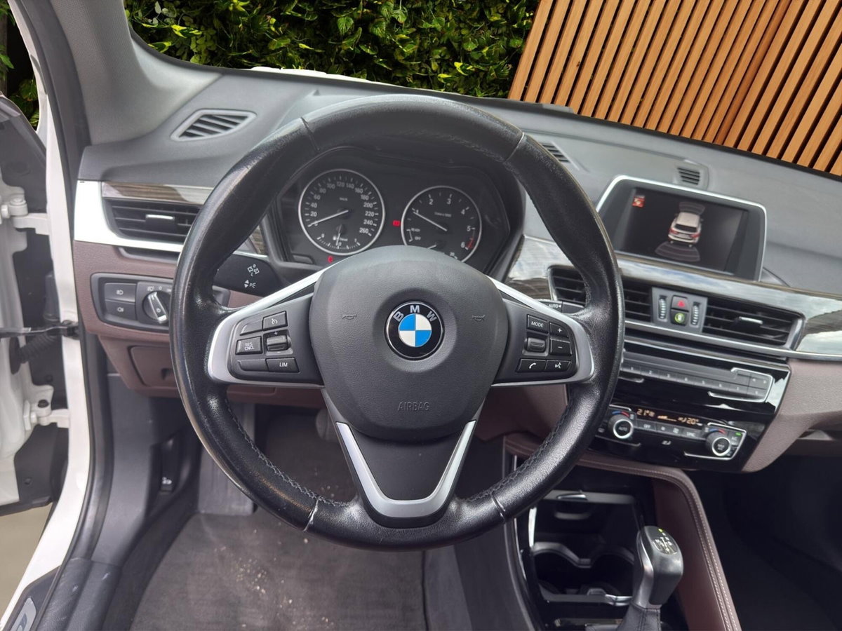 BMW X1 sDrive18d Advantage (11)