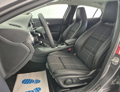 Mercedes-Benz GLA SUV 180 d Automatic Sport (10)