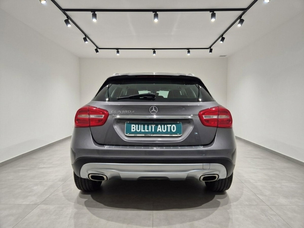 Mercedes-Benz GLA SUV 180 d Automatic Sport (6)