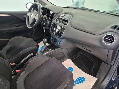 Fiat Punto 1.3 MJT II 75 CV 5 porte Street (11)