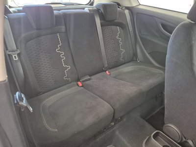 Fiat Punto 1.3 MJT II 75 CV 5 porte Street (13)