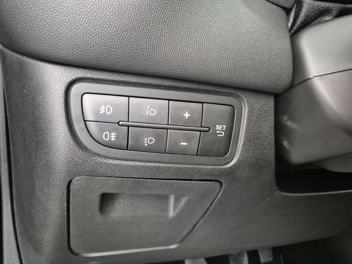 Fiat Punto 1.3 MJT II 75 CV 5 porte Street (20)