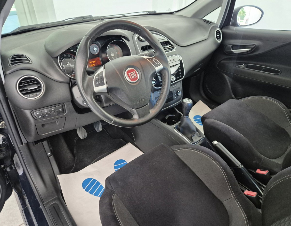 Fiat Punto 1.3 MJT II 75 CV 5 porte Street (9)