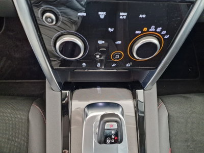 Land Rover Discovery Sport 2.0 TD4 180 CV AWD Auto R-Dynamic HSE (16)