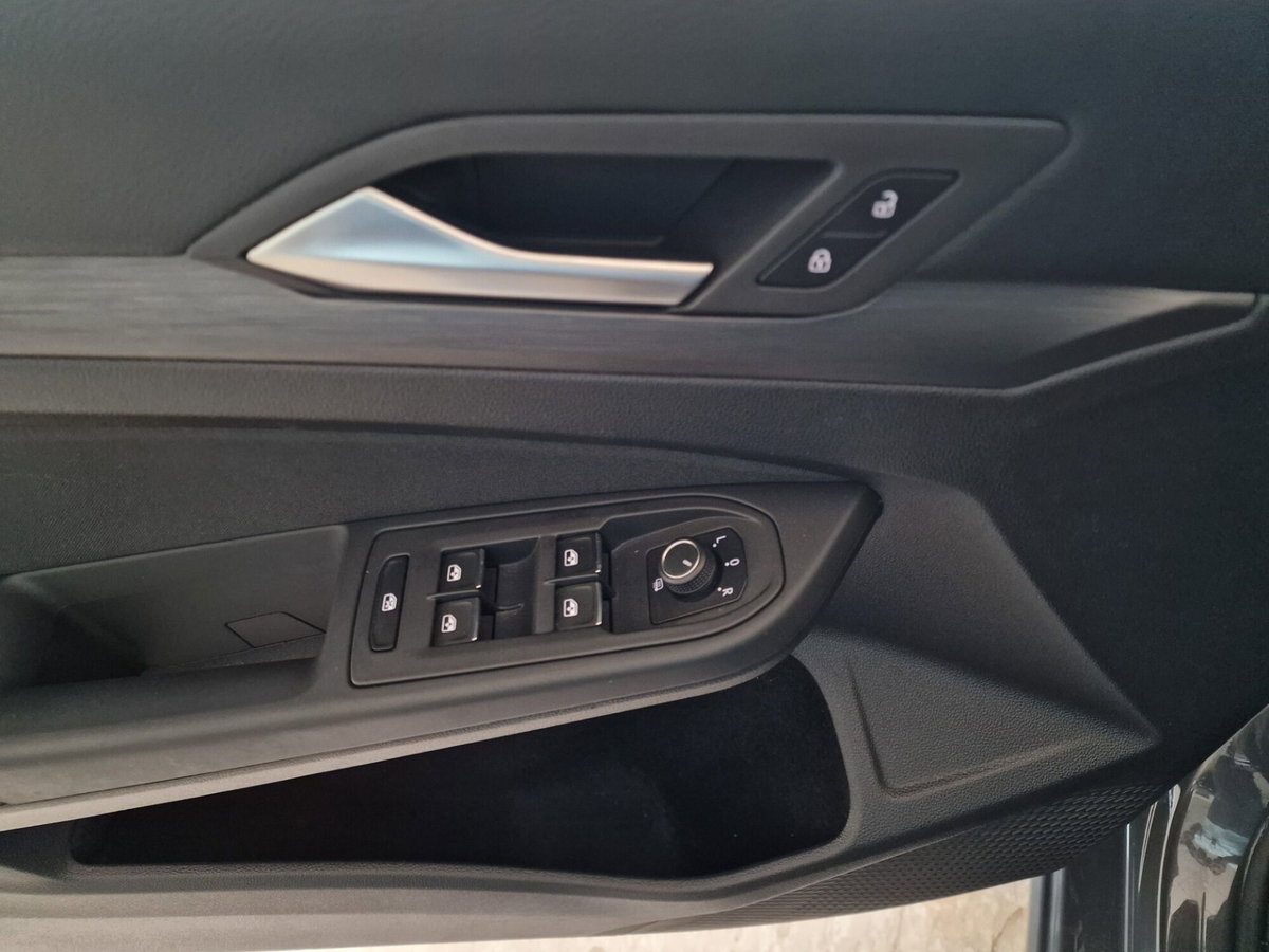 Volkswagen Golf 2.0 TDI 150 CV DSG SCR Style (19)