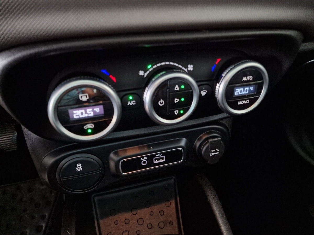 Fiat 500L 1.6 Multijet 120 CV Lounge (11)