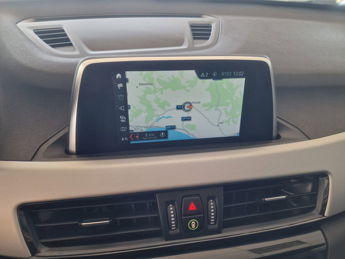 BMW X1 sDrive18d (10)