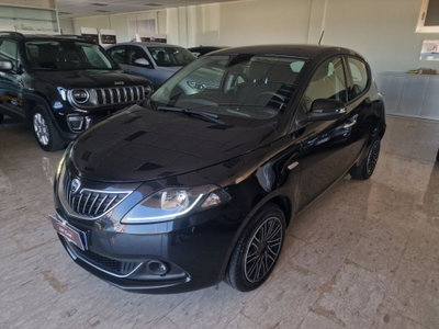 Lancia Ypsilon 1.0 FireFly 5 porte S&S Hybrid Ecochic Gold usata