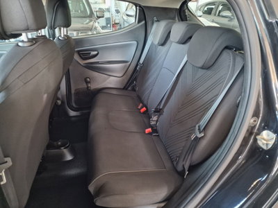 Lancia Ypsilon 1.0 FireFly 5 porte S&S Hybrid Ecochic Gold (5)