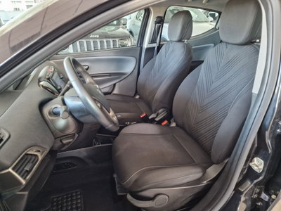 Lancia Ypsilon 1.0 FireFly 5 porte S&S Hybrid Ecochic Gold (6)