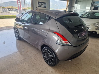Lancia Ypsilon 1.0 FireFly 5 porte S&S Hybrid Ecochic Gold (2)