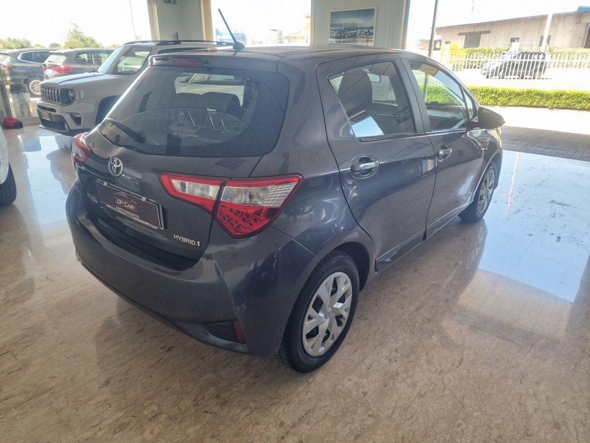 Toyota Yaris 1.5 Hybrid 5 porte Style (3)