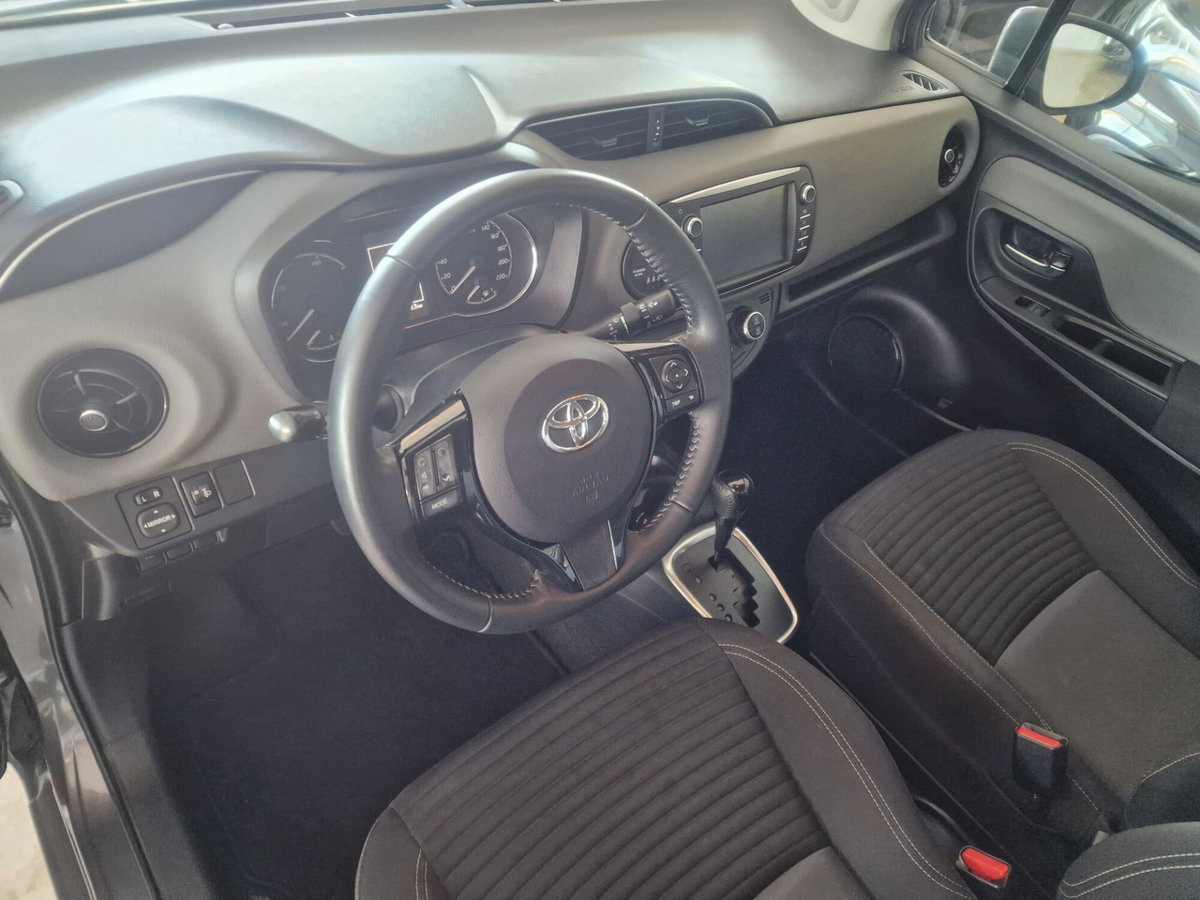 Toyota Yaris 1.5 Hybrid 5 porte Style (7)