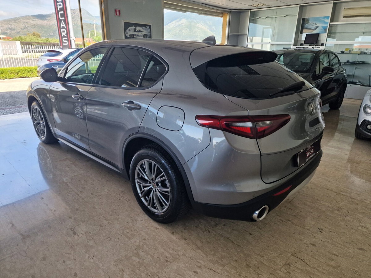 Alfa Romeo Stelvio Stelvio 2.2 Turbodiesel 160 CV AT8 RWD Sprint (2)