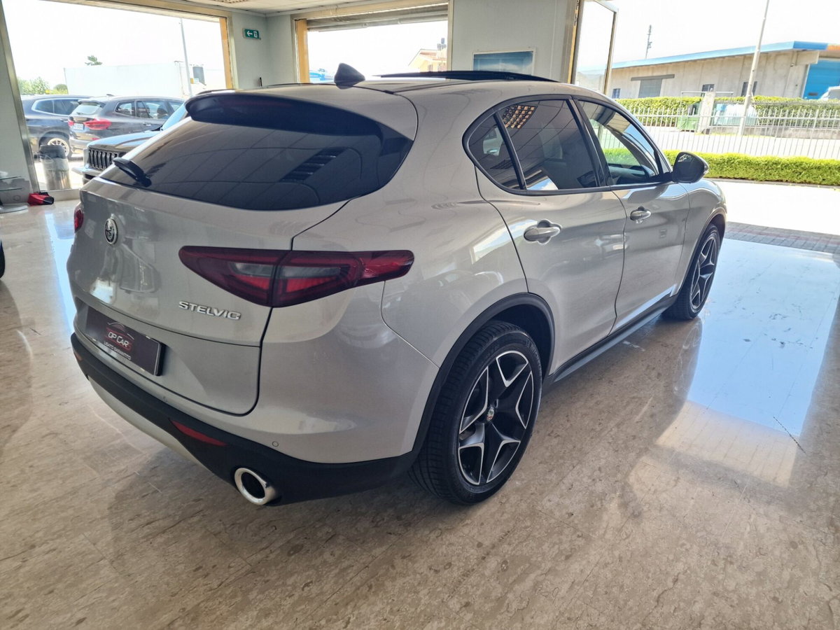 Alfa Romeo Stelvio Stelvio 2.2 Turbodiesel 190 CV AT8 Q4 Ti (3)