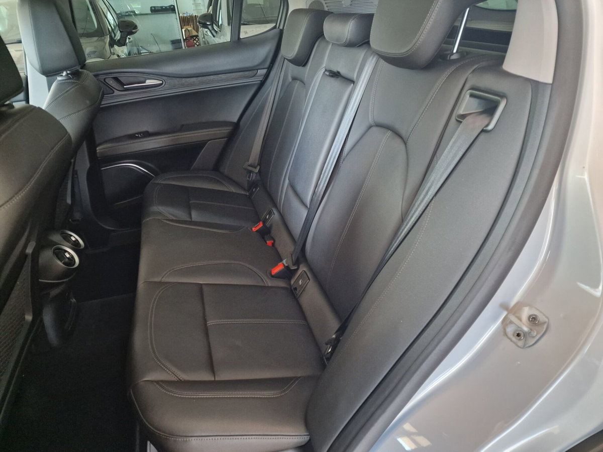 Alfa Romeo Stelvio Stelvio 2.2 Turbodiesel 190 CV AT8 Q4 Ti (7)