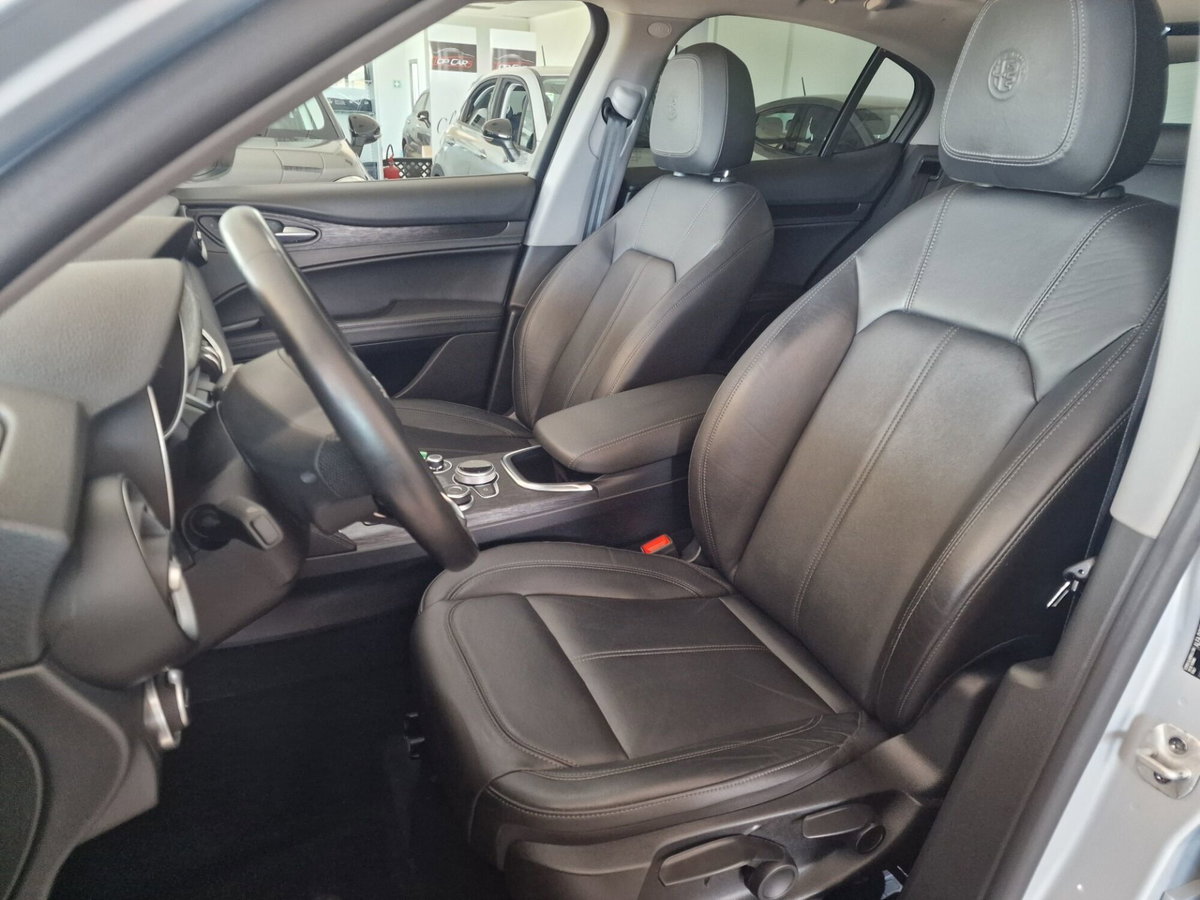 Alfa Romeo Stelvio Stelvio 2.2 Turbodiesel 190 CV AT8 Q4 Ti (8)