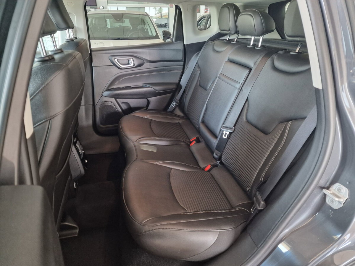 Jeep Compass 1.3 T4 190CV PHEV AT6 4xe Limited (5)