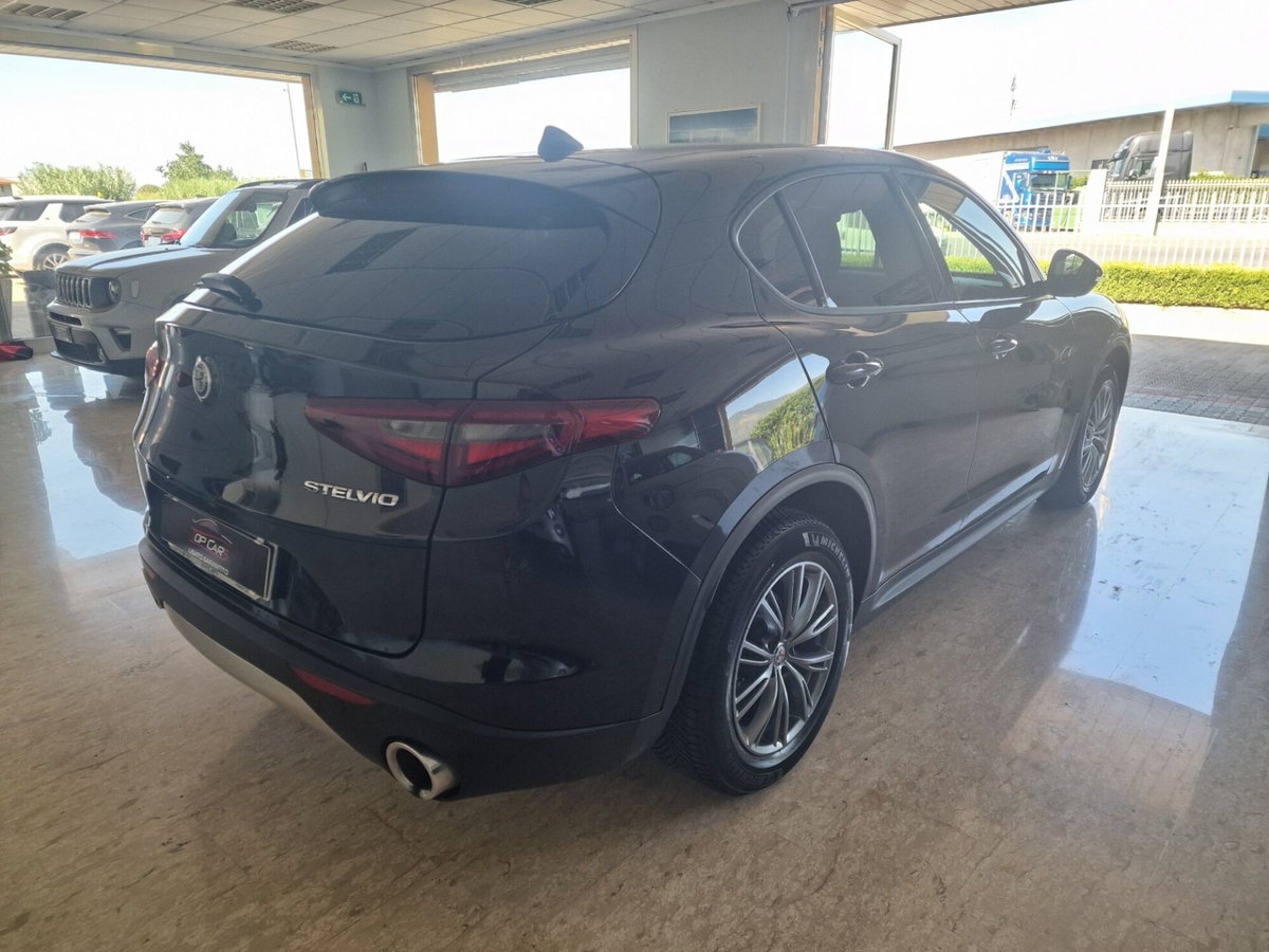 Alfa Romeo Stelvio Stelvio 2.2 Turbodiesel 160 CV AT8 RWD Sport-Tech (3)